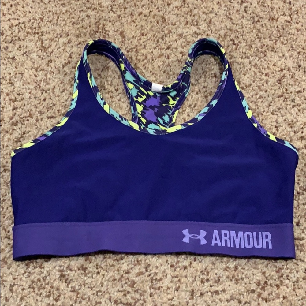 Like NEW ✨ UA Sports Bra